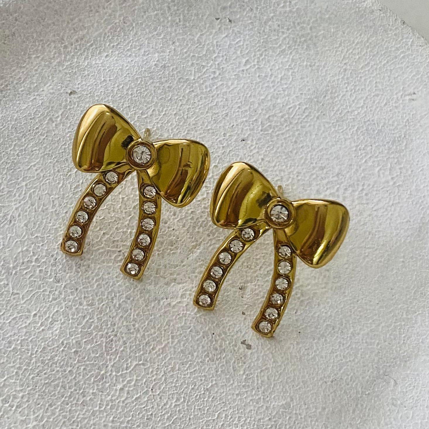 bow Anti tarnish earrings